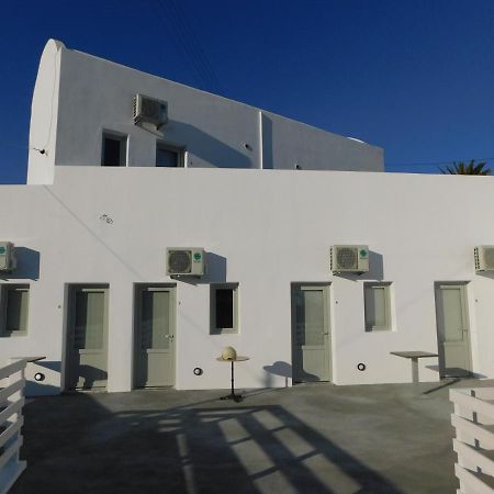 Fira Capital Rooms Exterior photo
